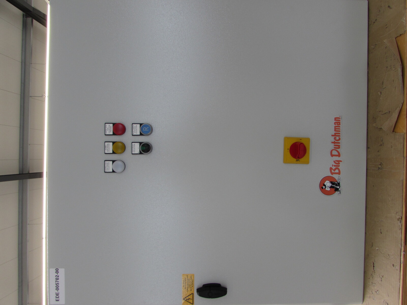 Control cabinet Meiritunga laying egg cross collection